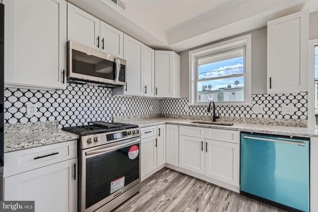 Photo - 616 N Streeper St