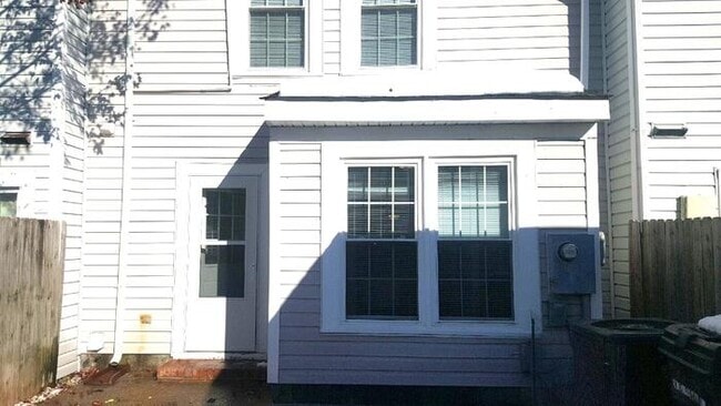 Building Photo - 807 Diploma Ct Rental