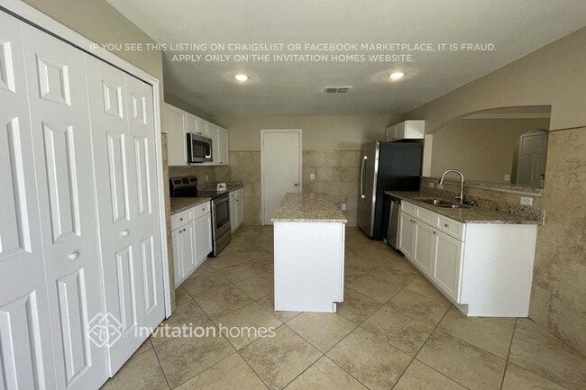 Photo - 11504 Ivy Flower Loop