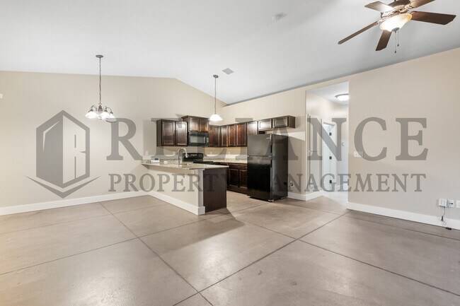 Photo - 3325 E Aster St