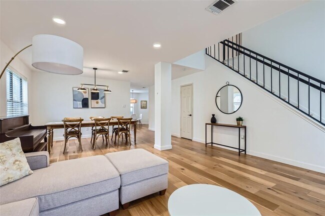 Photo - 13205 Kepler Cove