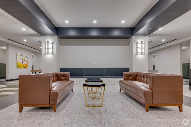 Clubhouse - Arco
