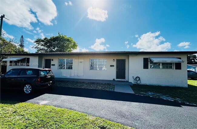 Photo - 301 SW 10th Terrace Unit 1