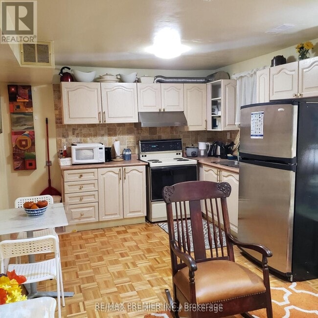 Photo - 28 Rotary Dr