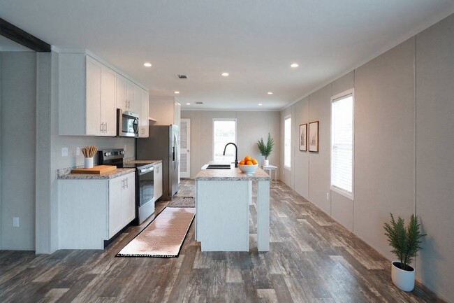 Photo - 809 Armadillo St