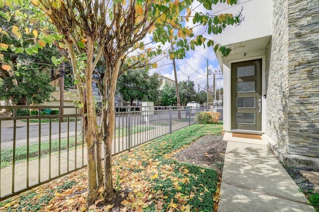 Photo - 5622 Kiam St