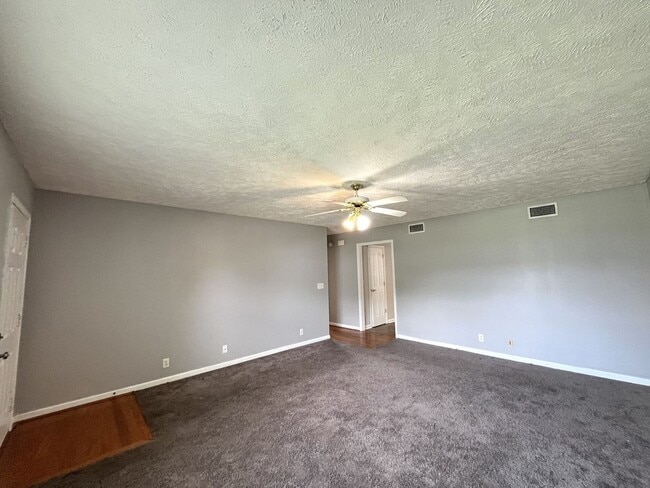 Photo - Flexible 4-Bed Home on Corner Lot in Everg...
