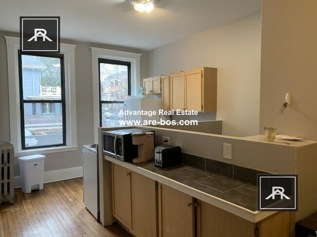 4 bedroom in Allston MA 02134 - 4 bedroom in Allston MA 02134 Condo Unit 23