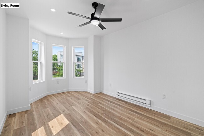 Photo - 2219 W Oxford St