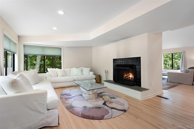 Photo - 25 Cross Pond Rd