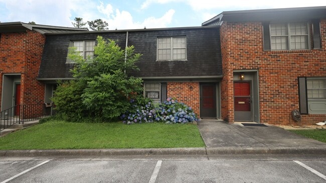 Great 2 Bed 1 Bath Home in Dalton Ga - Great 2 Bed 1 Bath Home in Dalton Ga