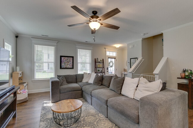 Photo - 113 Bedford Pl