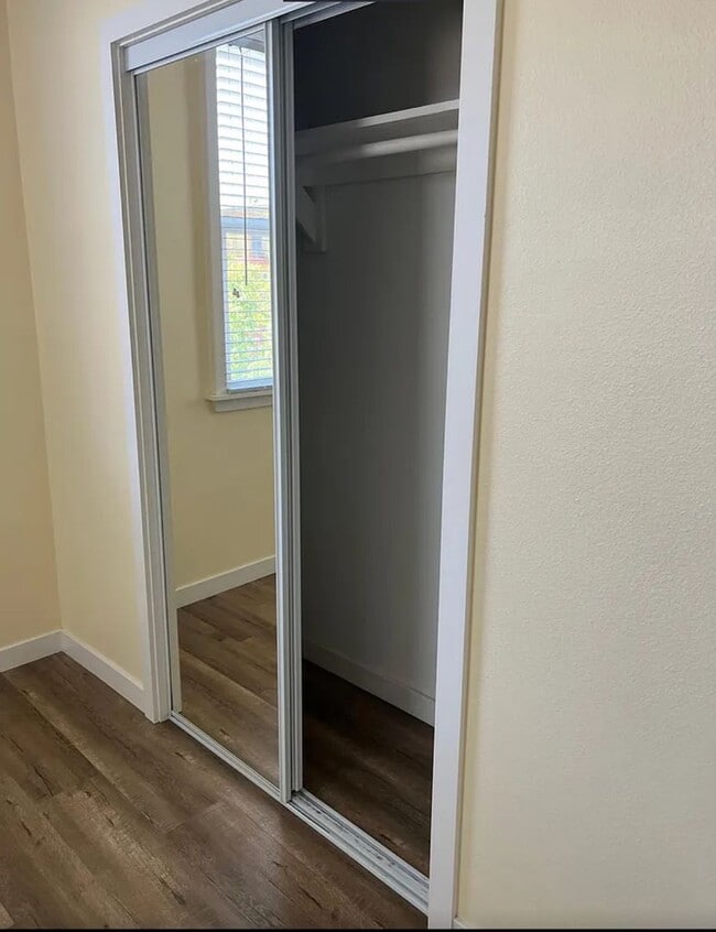 Photo - 631 Indiana Ave Unidad FRONT