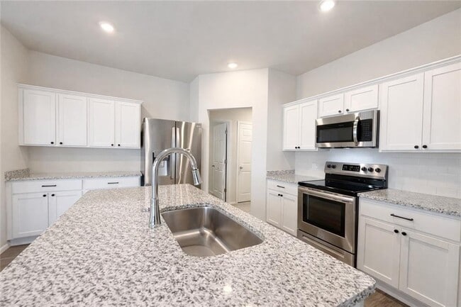 Photo - 208 W Laurel Ave