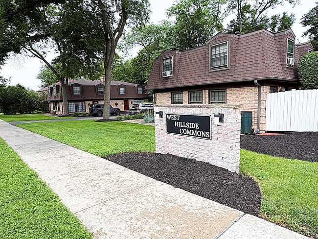 Building Photo - 114 W Hillside Ave