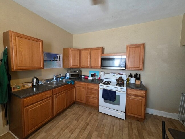 Photo - 583 S 2nd Ave