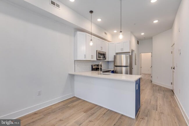 Building Photo - 1535 N 6th St Unit 1