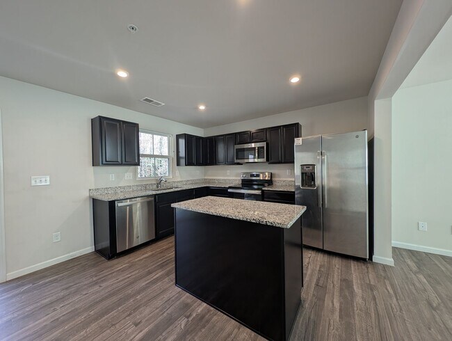 Photo - Pristine Townhome located in the North End Commons Community!