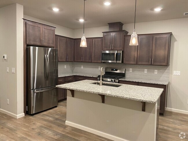 Building Photo - 7718 SE Youngs St Rental
