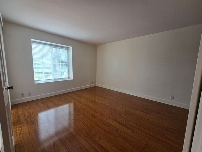Photo - Beautiful 2 Bedroom 2 Bathroom Condo in La Jolla / UTC