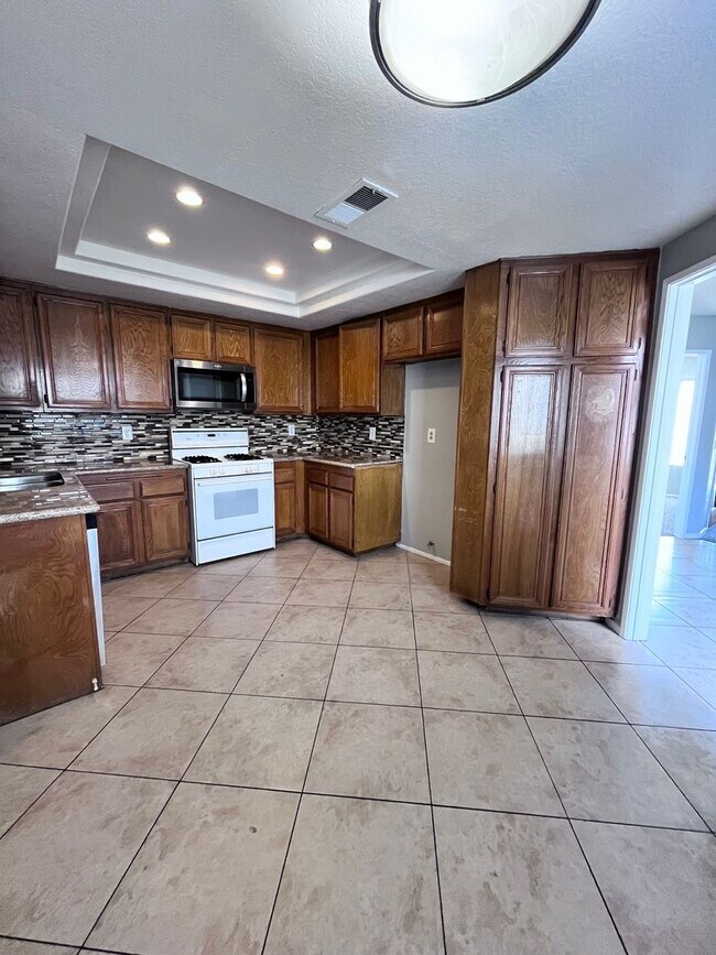 Photo - Grand Terrace Townhouse in Gated Community with NEW Paint & NEW Carpet
