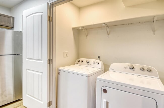 Photo - 3002 N Crestline St