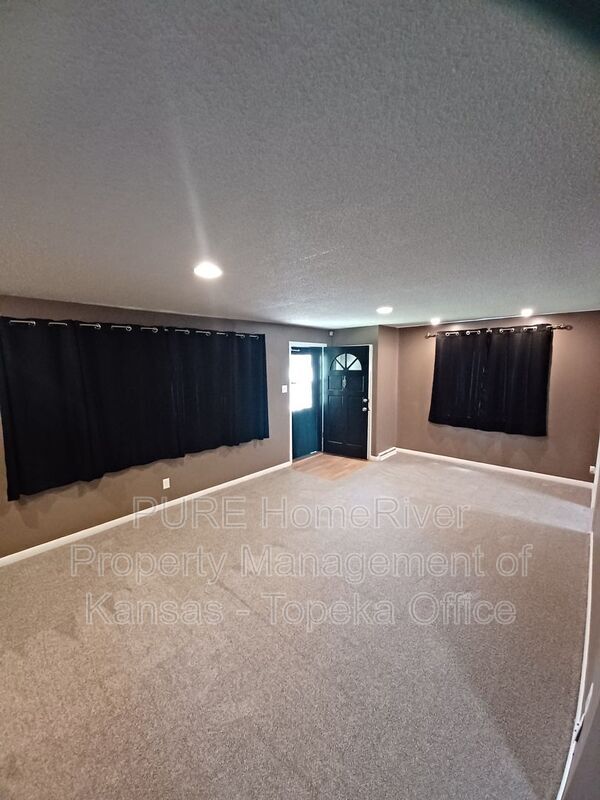 Photo - 4227 SW Drury Ln