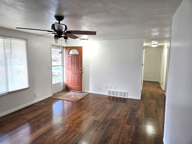 Photo - 5 Bedroom Home-Taylorsville