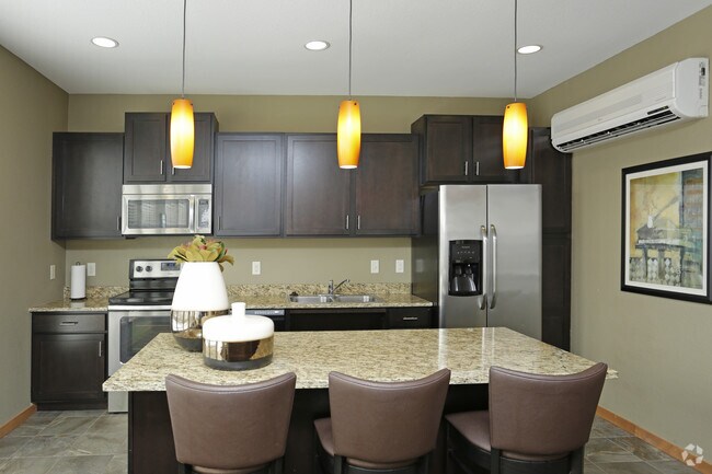 Lyndale Plaza Apartments