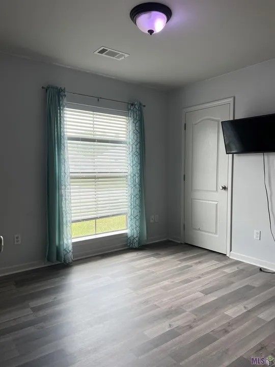 Photo - 2410 Hebert Dr