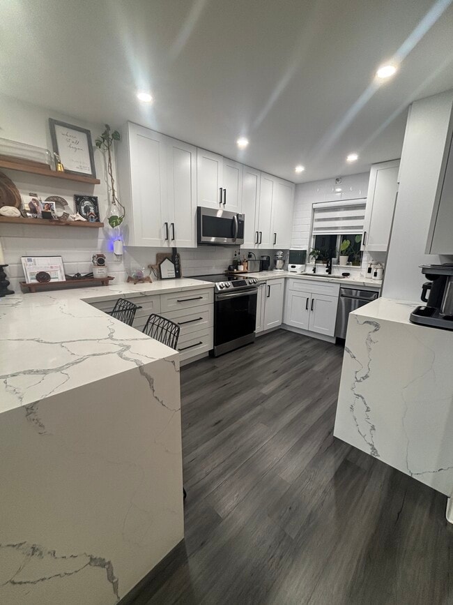 Photo - 1700 NW North River Dr Unit 107
