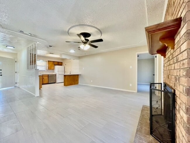 Photo - Single Family Home featuring 3 Bedrooms, 2 Baths, and 1 Car Garage