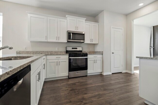 Photo - 15885 Berry Hl Dr