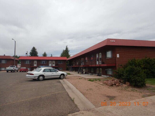 Photo - 702 Downey St Unit 9