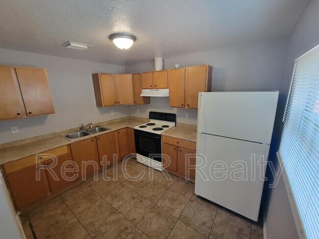 Photo - 1611 Miller Ave