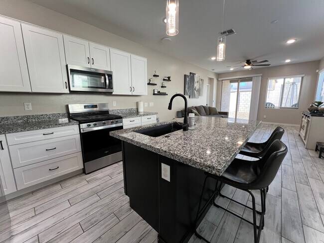 Photo - 2126 N Marketside Ave