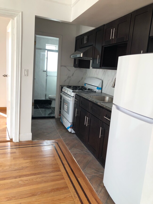 Photo - 6320 Haring St Apartments Unit 2R