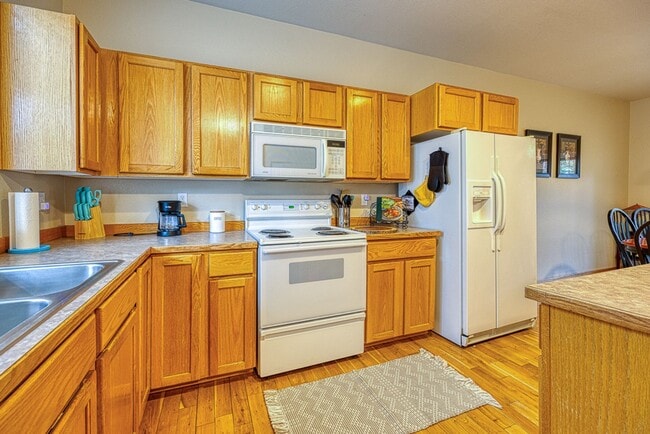 Photo - Fully Furnished Running Y Townhouse