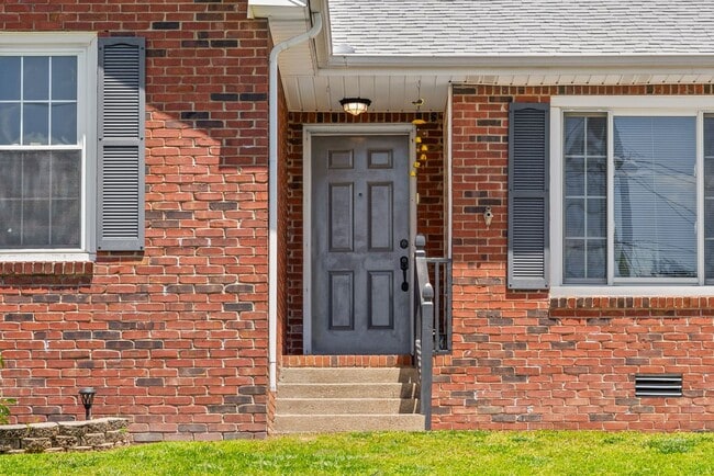 Photo - 1409 Janet Way Dr