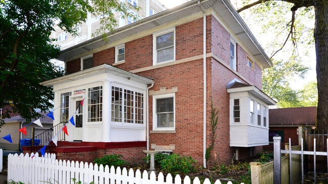 Building Photo - 7356 N Ashland Blvd Rental