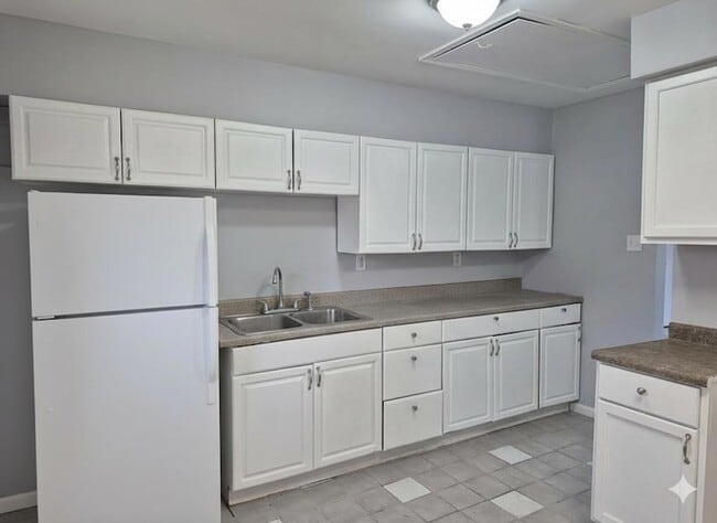 Photo - 3326 Delaware St