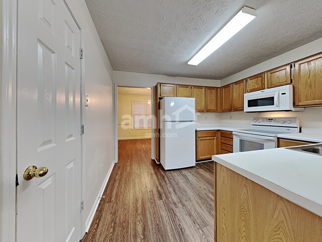 Photo - 817 Hillary Ct