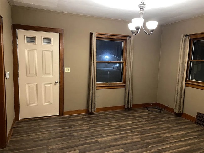 Photo - 207 N Pine-