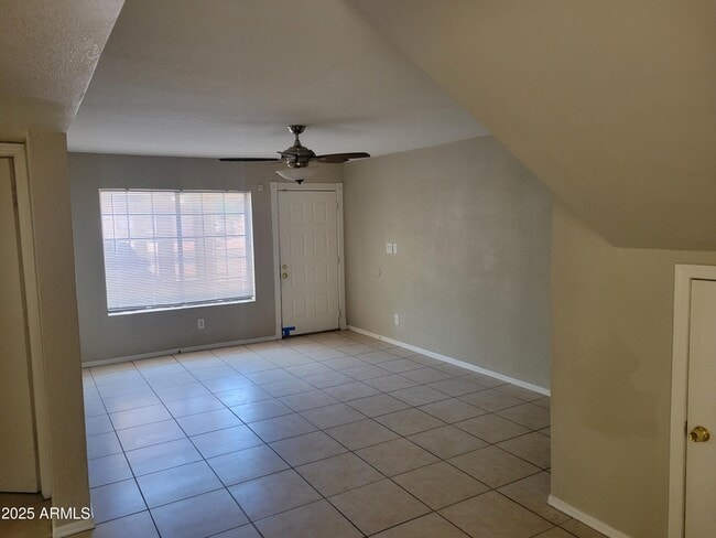 Photo - 527 N 4th St