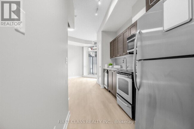 Photo - 169 Fort York Blvd Unit 216