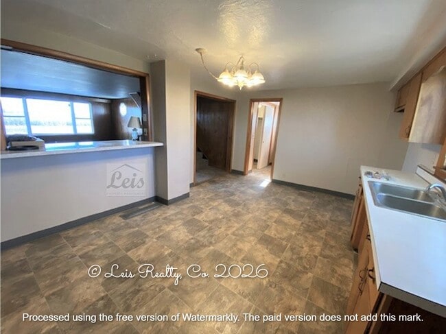 Photo - 4730 Slade Rd