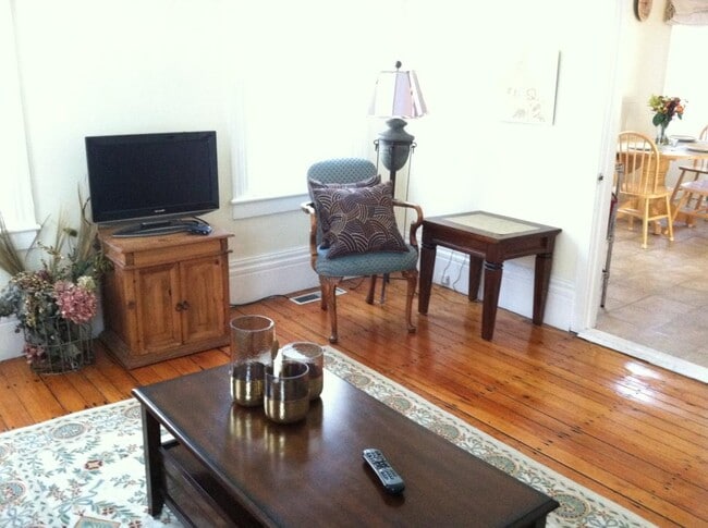 Photo - 51a Dover St