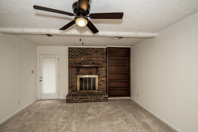 Photo - 623 Marlyn Dr