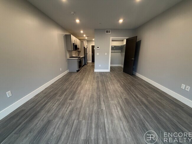 Photo - 365 Western Ave Unidad 307