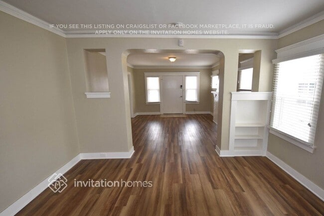 Photo - 1873 W 38th Pl